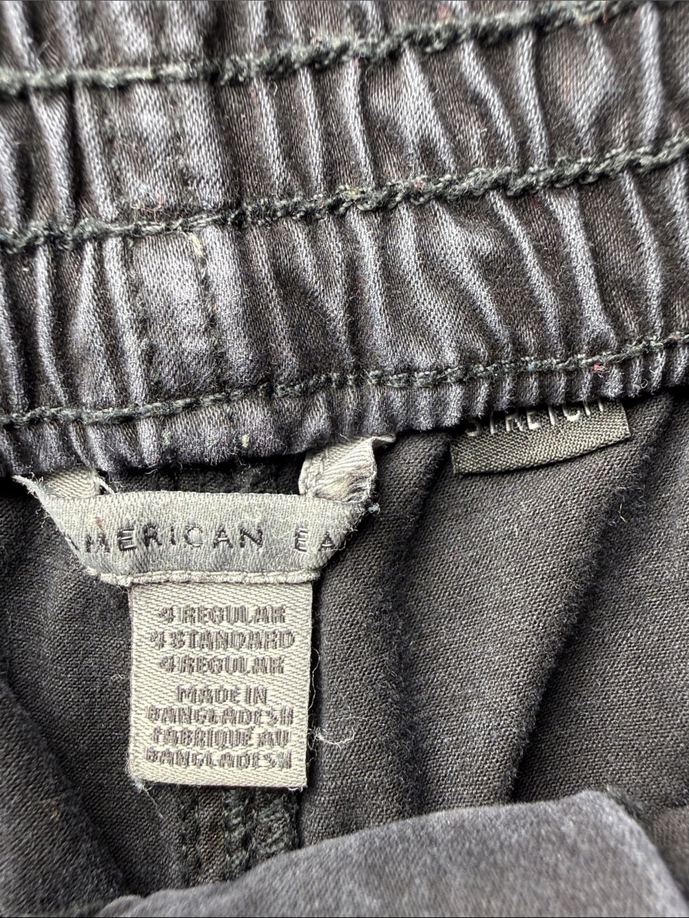 American Eagle Outfitters Black Women's Elastic-Waist Jogger Jeans Size 4 - Picture 9 of 10
